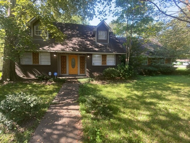 Building Photo - 4625 Nisqually Rd Rental