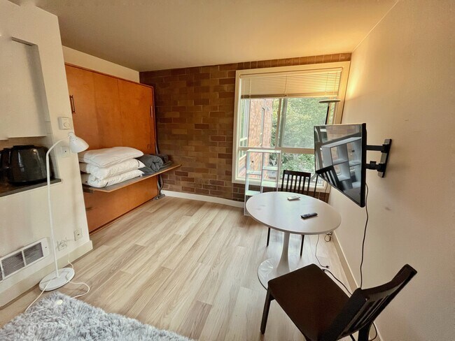 Photo - 905 Cherry St Unit 206