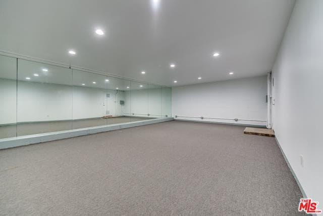 Building Photo - 143 Union Jack Mall Rental
