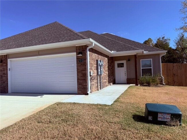 Photo - 84 E Bottlebrush Bnd Townhome