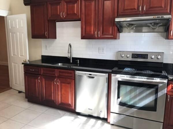 Building Photo - 139 Pine St Unit 1/F Rental