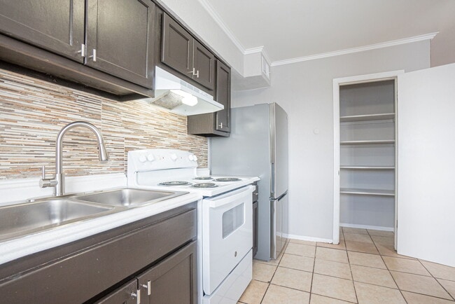 Photo - 3313 Johnson Ave