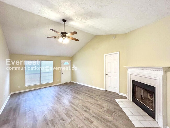 Photo - 9151 Clubhouse Dr