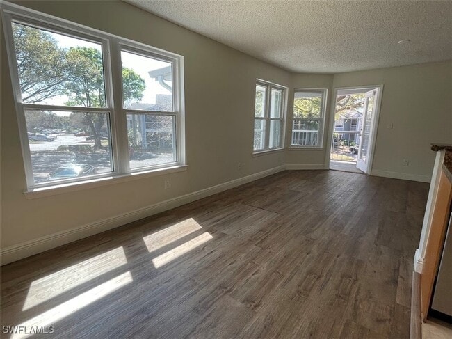 Photo - 2585 Grassy Point Dr Unit 201