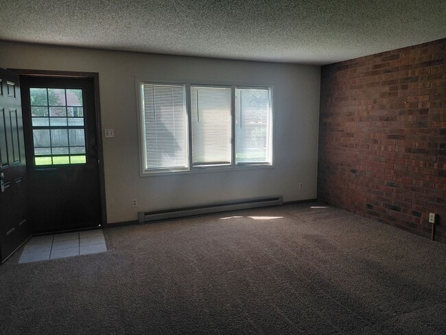 Photo - 2111 Chatalet Ln