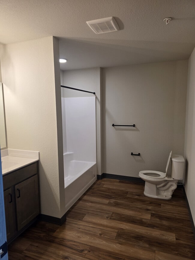 Photo - Woods Hollow