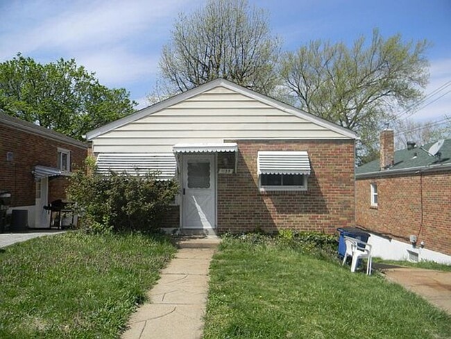 Building Photo - 1135 Watts St Rental
