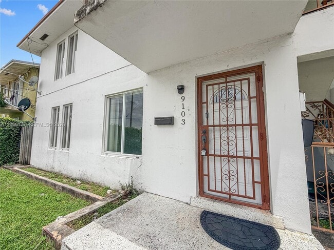 Photo - 9103 SW 38th St Unit A