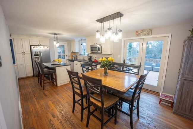 Photo - 7809 Elm Ave