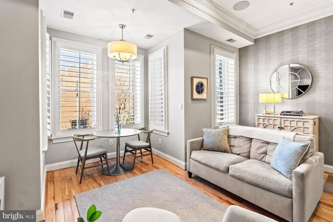 Photo - 1224 R St NW Unidad 2