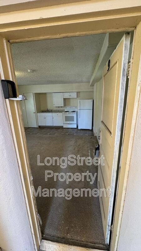 Photo - 205 NW Kings Blvd Unit 9