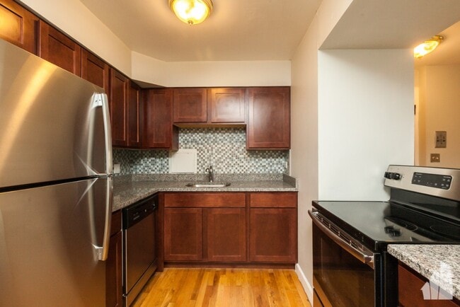 Photo - 1443 N Dearborn St