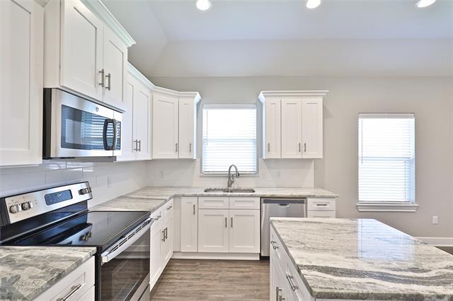 Photo - 302 Martis Way