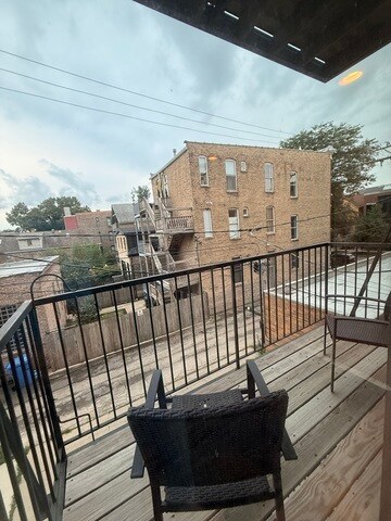 Photo - 2319 W Wabansia Ave Unidad 2