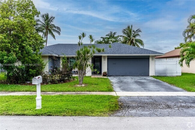 Building Photo - 6990 NW 23rd St Rental