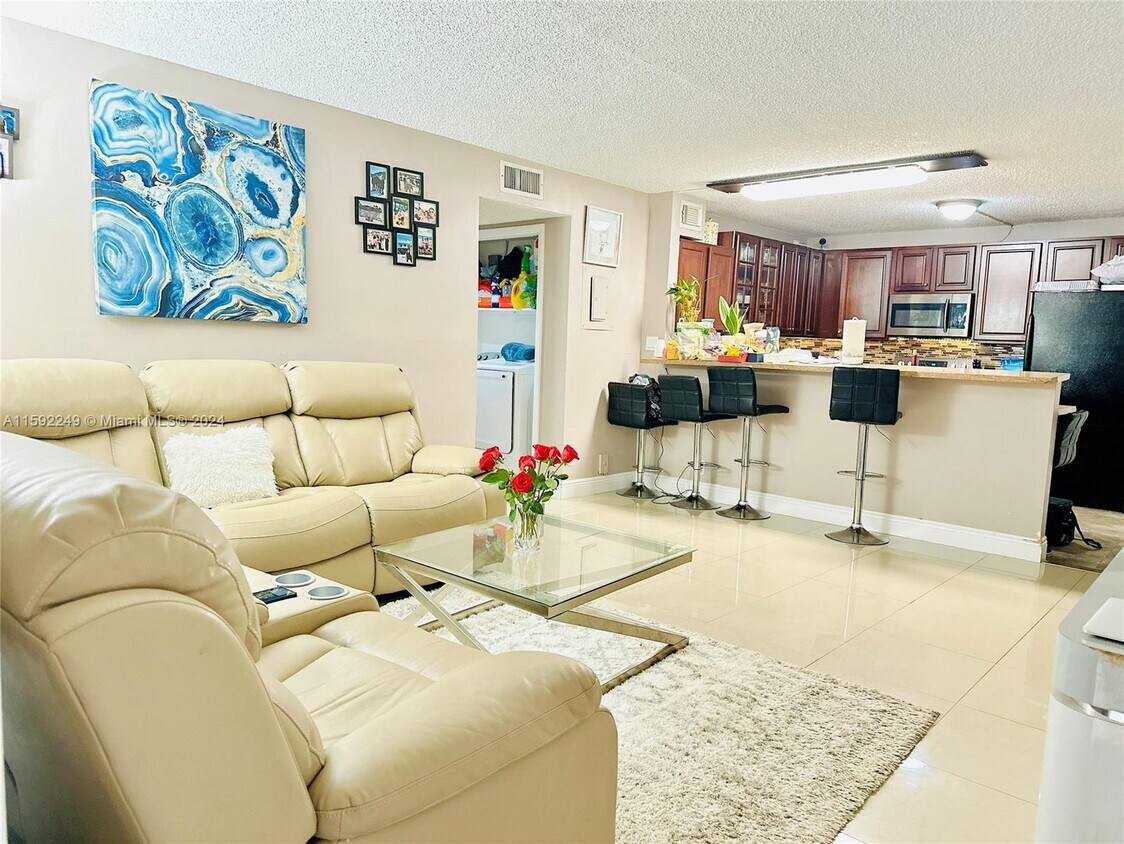 Photo - 3185 Coral Ridge Dr (Coral Springs, FL)