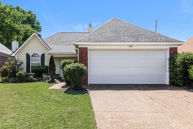 Building Photo - 7091 Ireland Dr