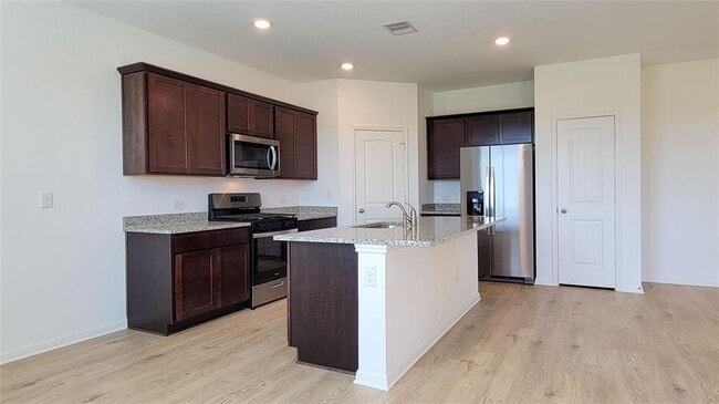 Photo - 325 Brody Ln
