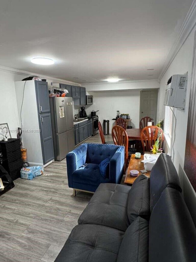 Photo - 13380 SW 9th St