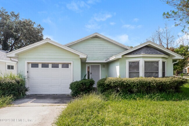 Photo - 190 Las Palmas Ln