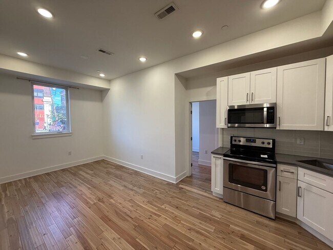 1433 Brown St Unit 2