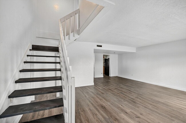 Photo - 1405 White Pine Dr