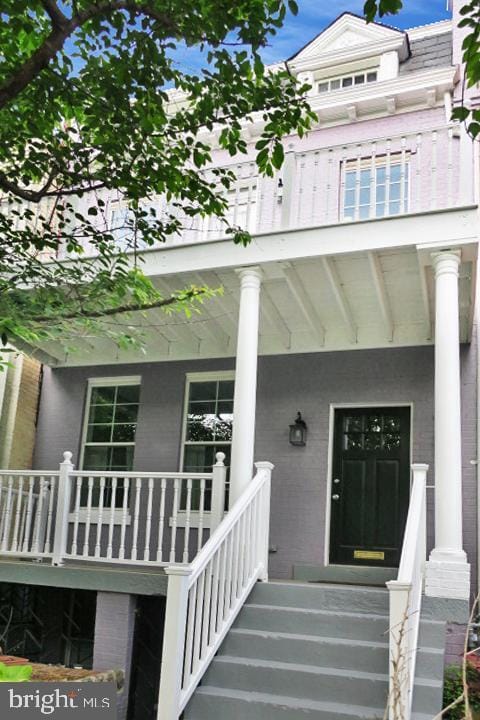 Building Photo - 910 7th St NE Rental