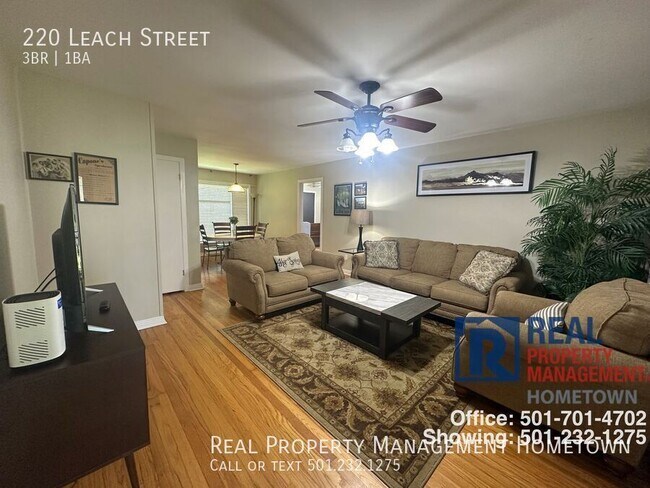 Photo - 220 Leach St