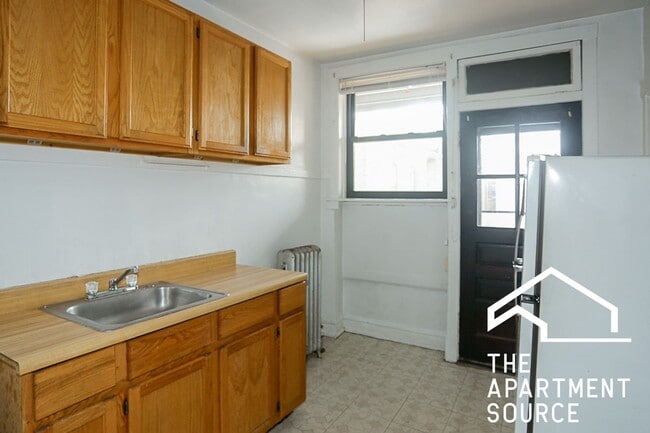 Photo - 2612 W Gunnison St Unit 3R