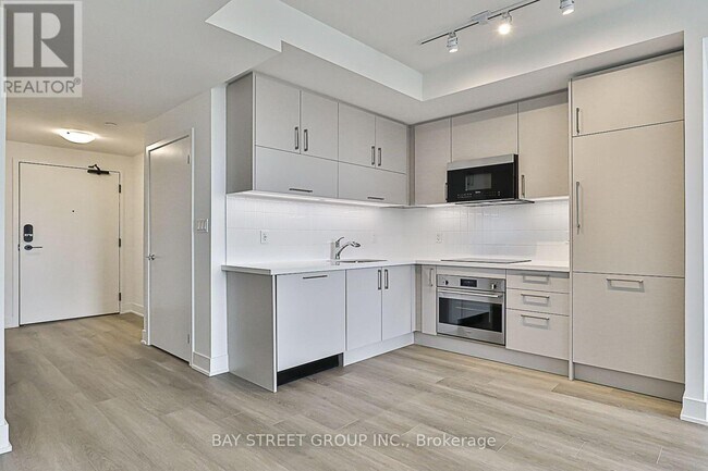 Photo - 38 Andre de Grasse St Unit 512