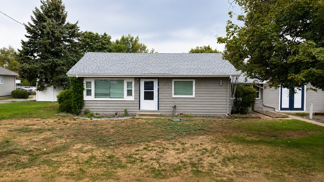 8705 W 32nd Ave Unidad 8705 W 32nd Avenue, Wheat Ridge, CO 80033