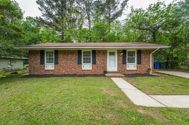 Photo - 508 Solar Dr House