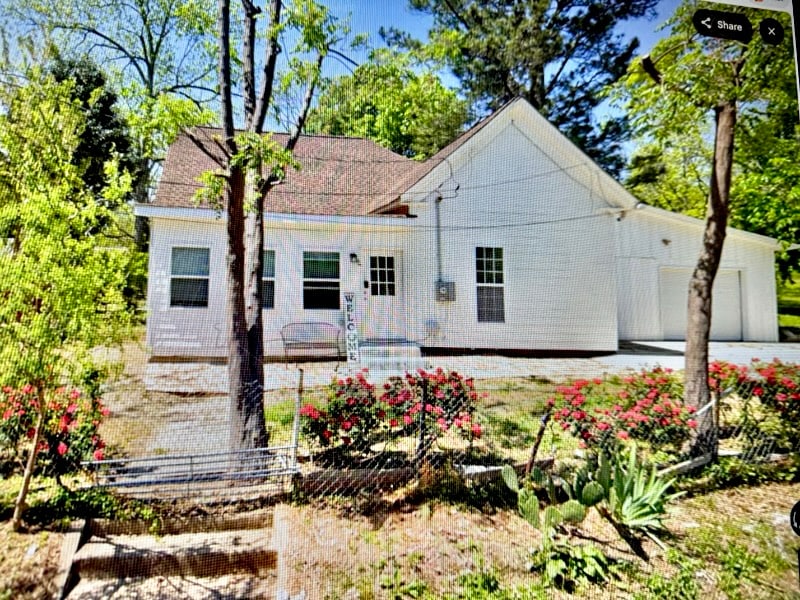 Photo - 18 Bay St NE