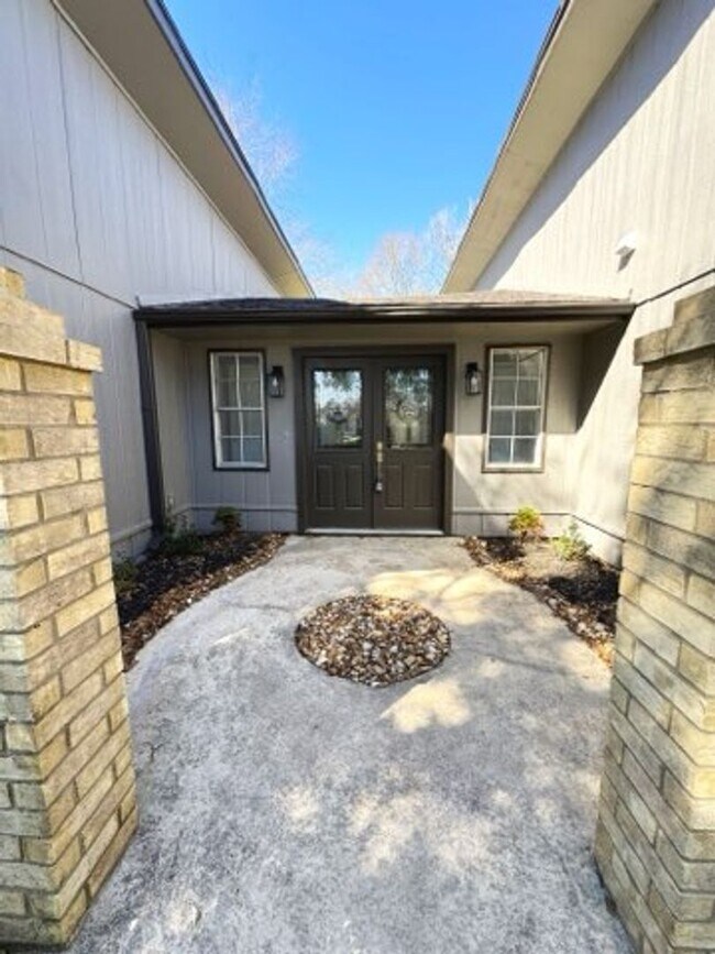 Photo - 11 Heritage Dr