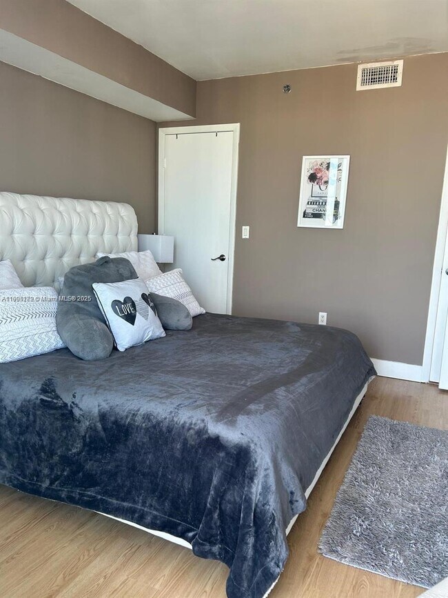 Photo - 50 Biscayne Blvd Unit 4607