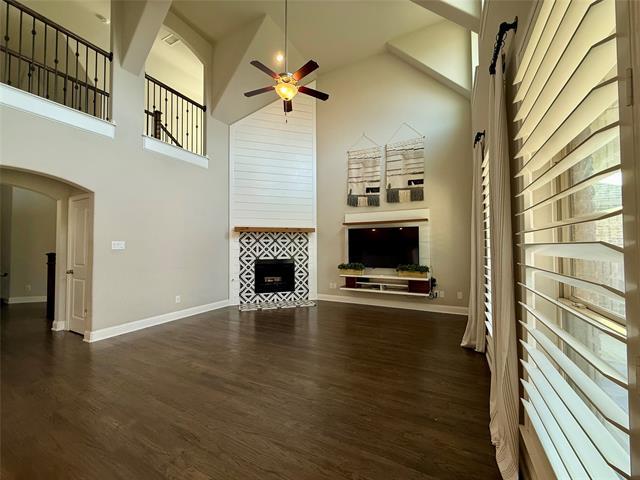 Photo - 509 Lomax Ln