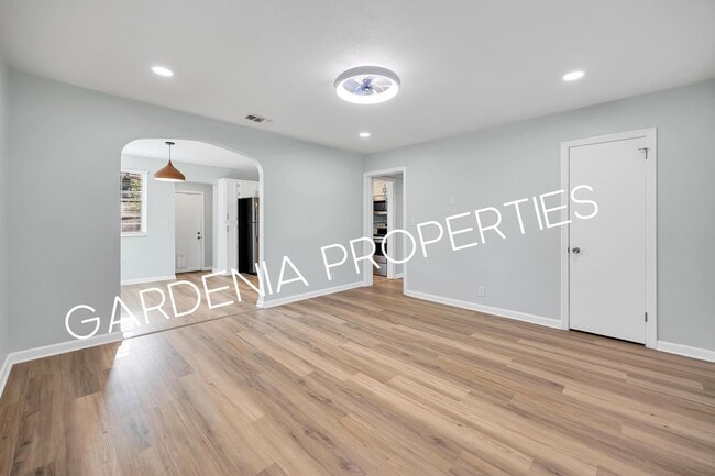Photo - 1353 Placid Pl