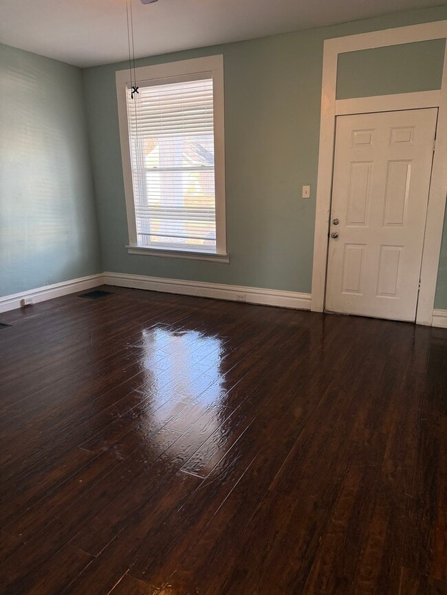 Photo - 6706 Raymond Ave