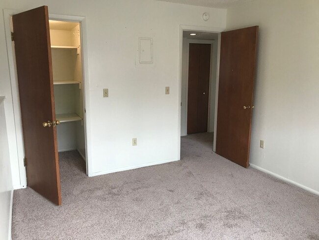 Photo - Move-In Today 2 Bedroom 1 Bathroom Apartme...