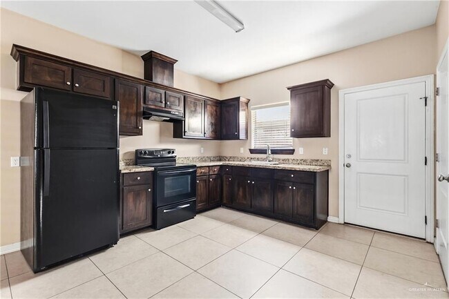 Photo - 2805 E Garfield Ave Unidad 2