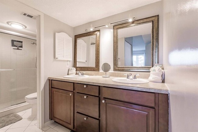 Photo - 1200 E Peppertree Ln Unidad 206