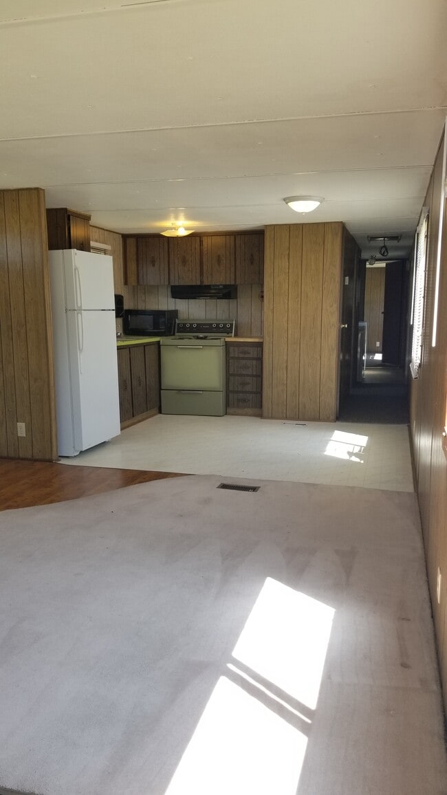 Building Photo - Terrace Acres Unit D6 - MH Rental