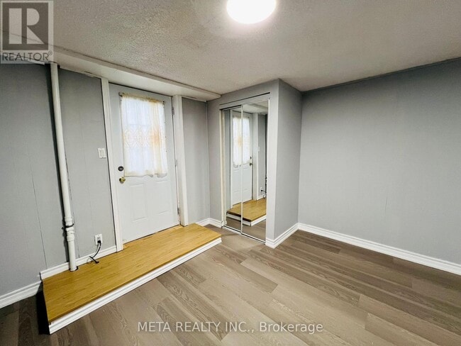 Photo - 1909 Poppy Ln