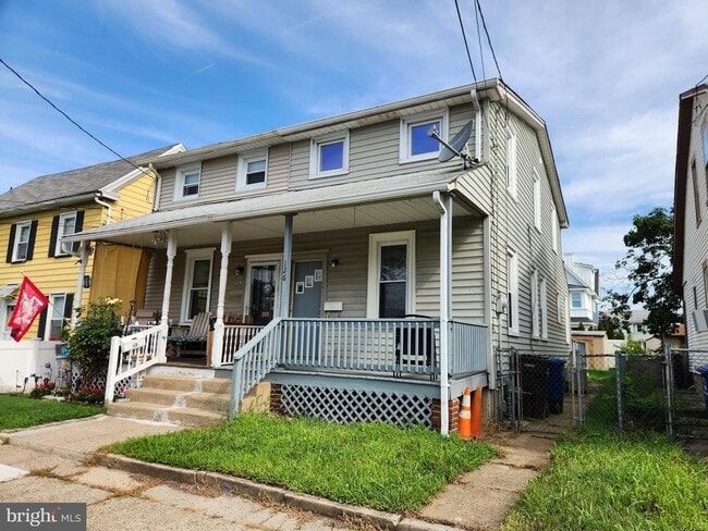 Building Photo - 126 Paine St Rental