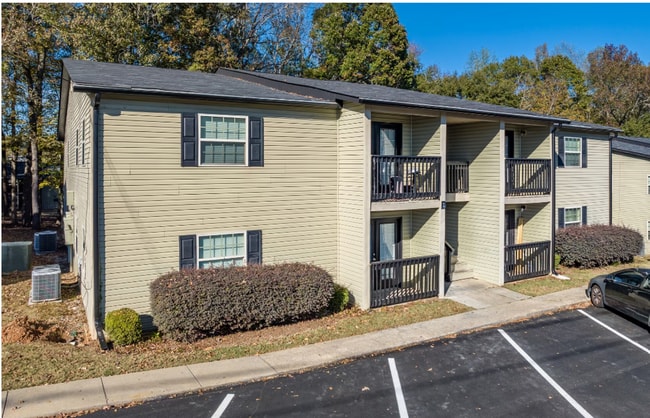 Photo - Modern 2-Bed, 1-Bath Oasis with Central Air and Gourmet Kitchen Unidad P-C3