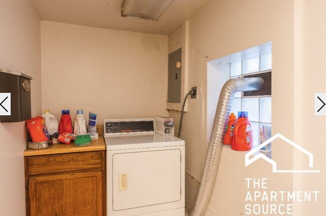 Photo - 1627 N Winchester Ave Unidad 1