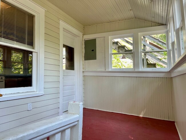 421 Park Dr Unit 1
