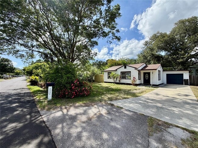 Photo - 2533 48th Ave N