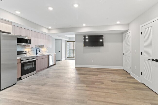 Photo - 520 N 37th St