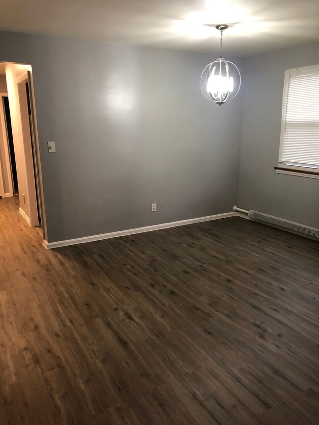 13797 Cedar Rd